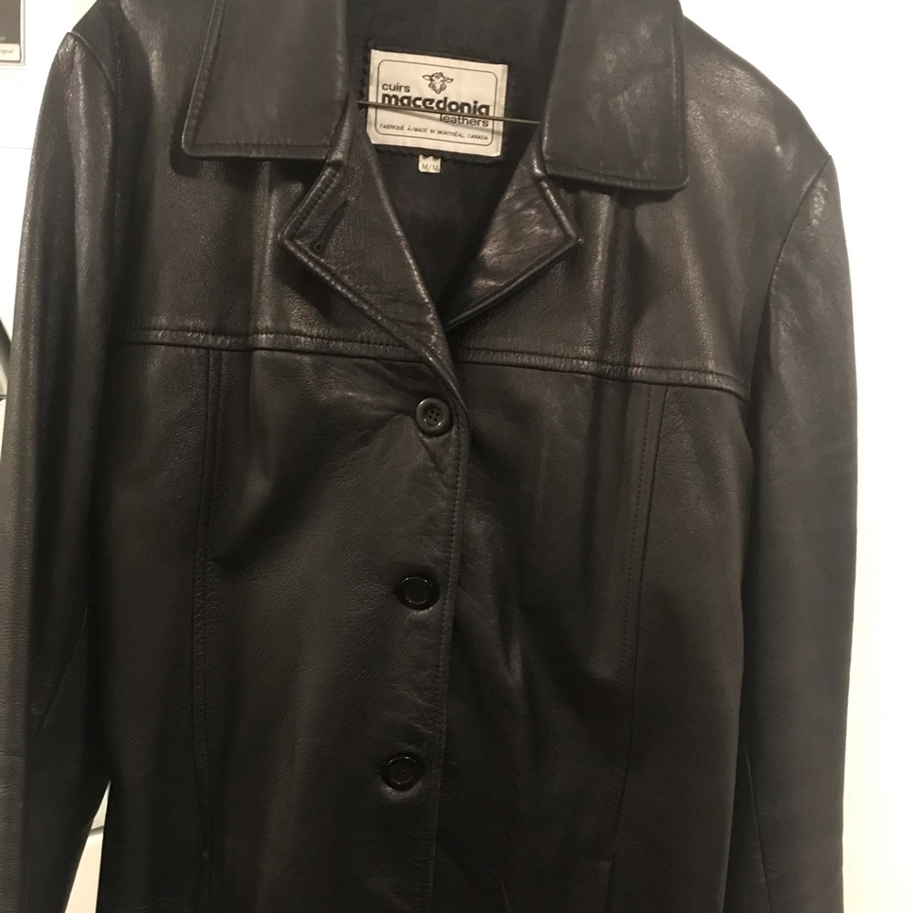 Women’s Leather Coat/Jacket